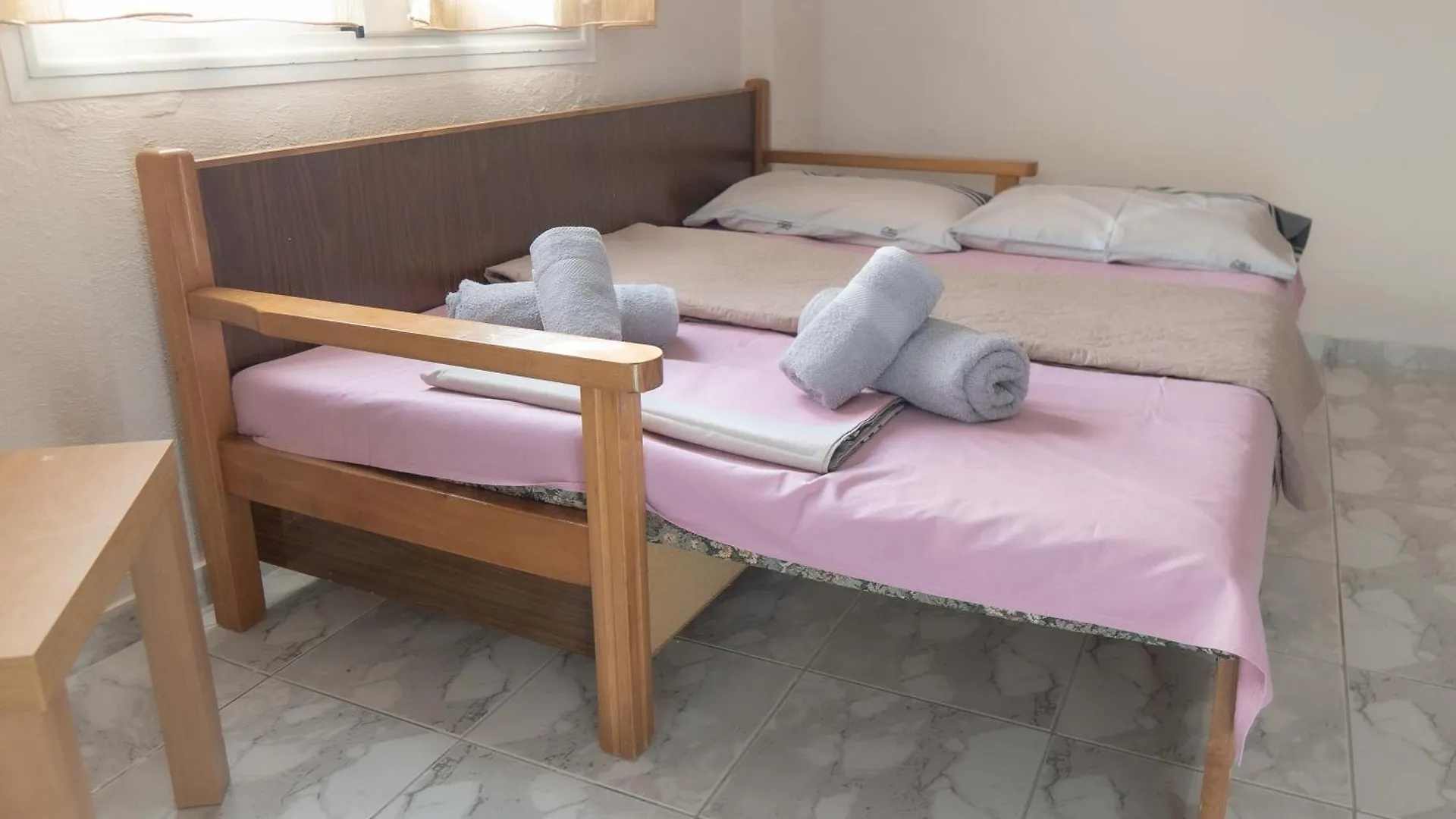 Memories House Apartment Nea Kallikrateia 0*,  Greece